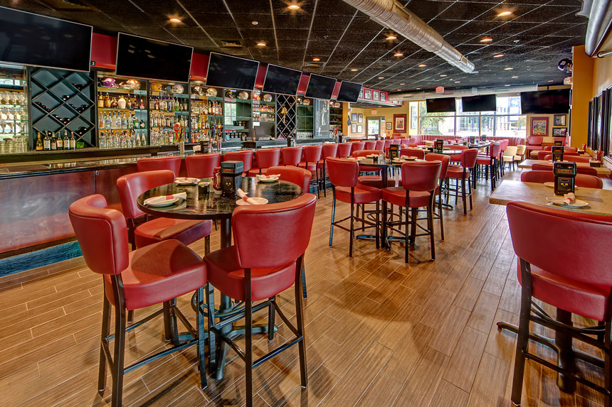 Monarch Recovery Sports Grill dining room